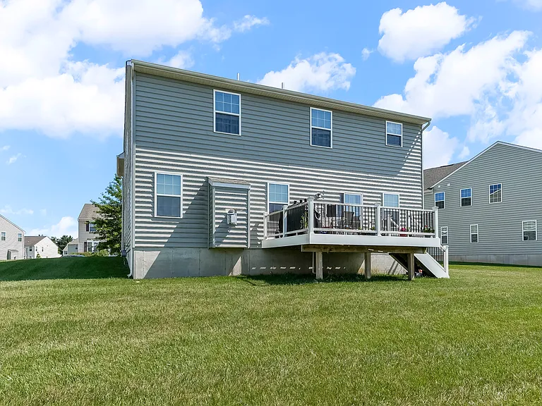 305 Goodwick Dr — Photo 37