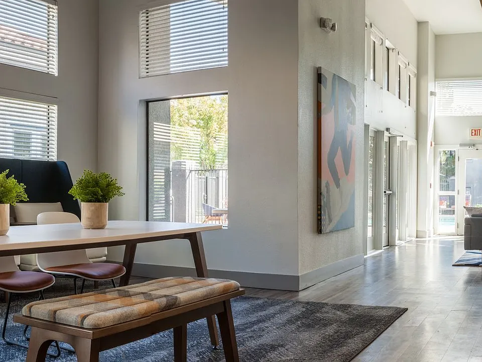 Circ apartments community photo
