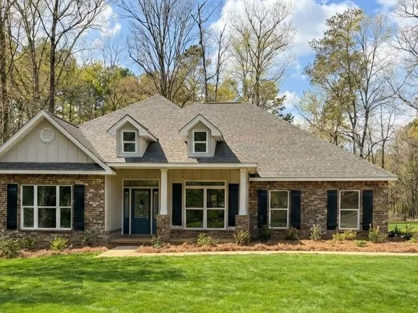 21 Worthington, Hattiesburg, MS 39402