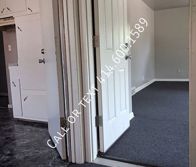 7108 W Congress St — Photo 2