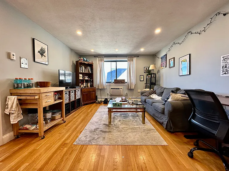 47 Gardner St #12 — Photo 5