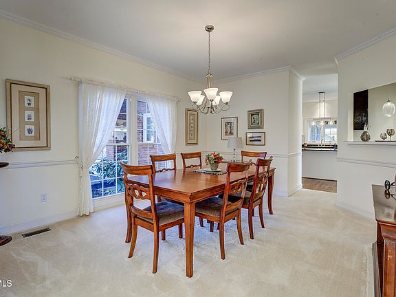 5th image of 3301 Victoria Ct