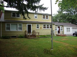 342 Miller Place Rd, Miller place, NY 11764