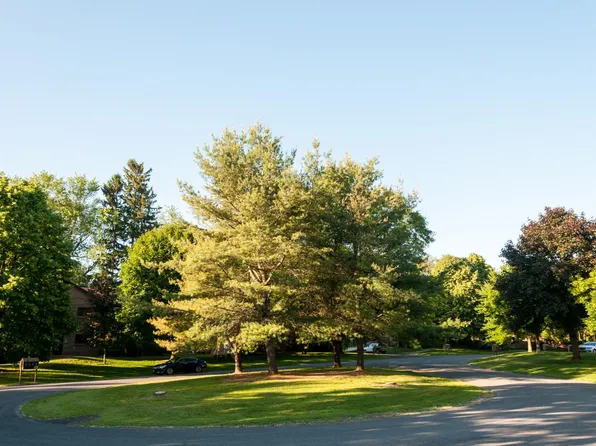 Woodhill Apartments, 7 Patterson Dr #C6aab4e37, Glenmont, NY 12077