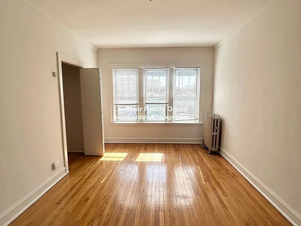 826 S Austin Blvd #2N