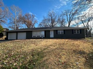 3805 NW 63rd St, Kansas City, MO 64151