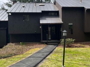 1299 Quechee Main St #1B, Hartford, VT 05047