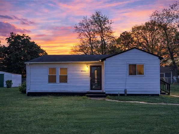 5023 Booker St, Chesapeake, VA 23320