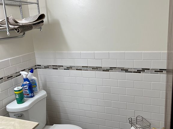 5th image of 721 Colebrook St