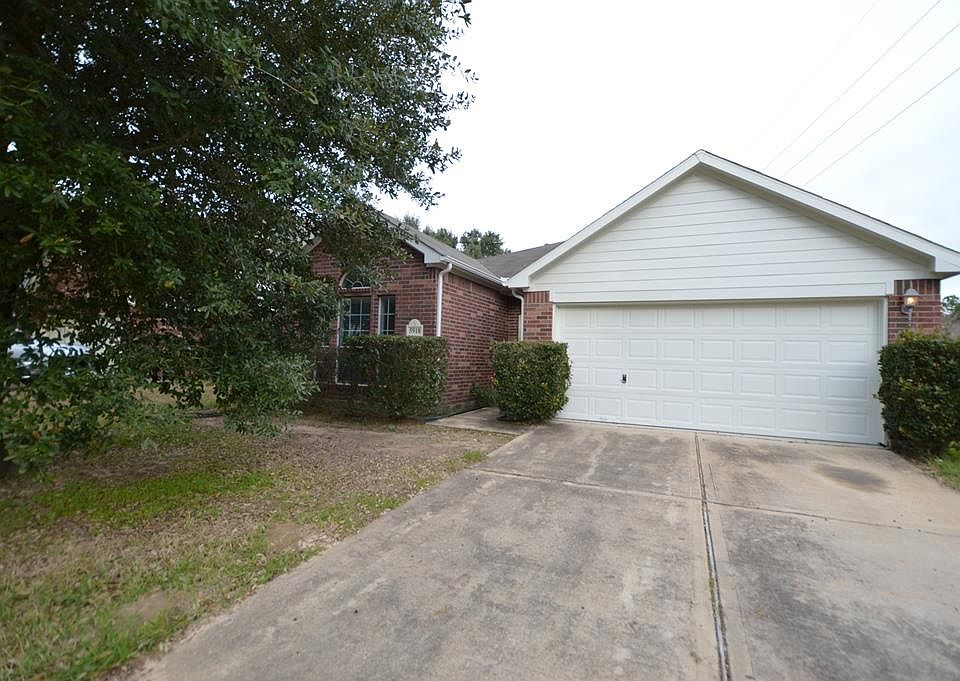 1st image of 5918 Shady Manor Dr