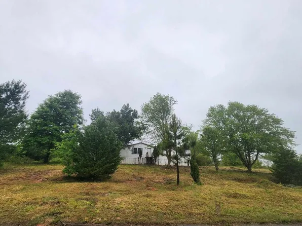 201 Hazelwood Ct, Liberty, SC 29657