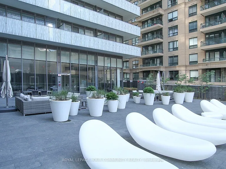 42 Charles St E #2610 — Photo 18