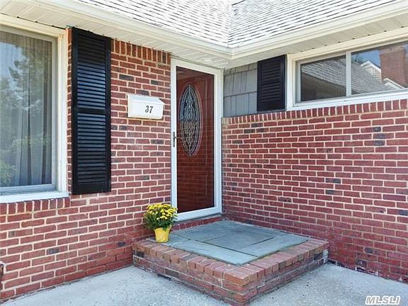 2nd image of 37 Adams St
