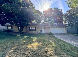 907 Cypress Dr, Rolla, MO 65401