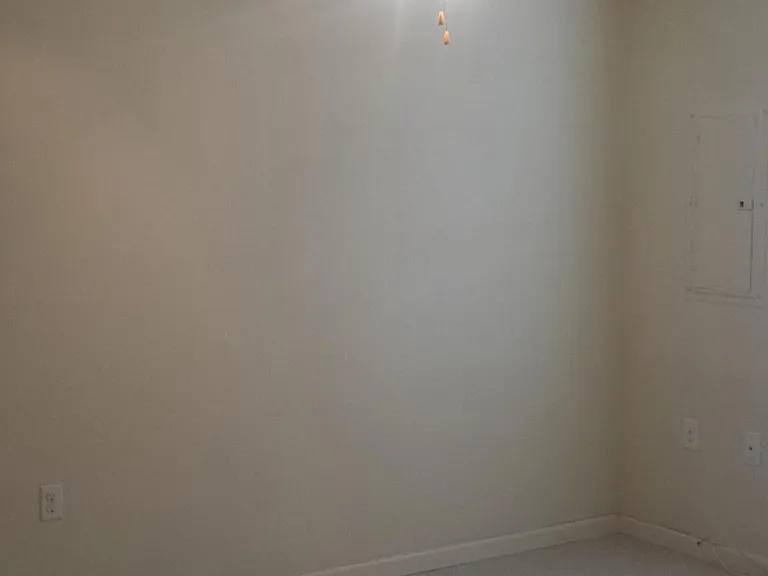 219 Gloria St #D — Photo 5