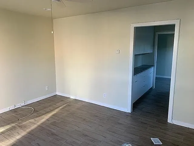 1818 Calamar Ave — Photo 17