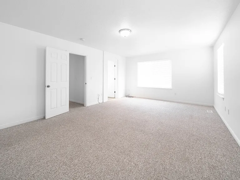 1162 S 1430 E — Photo 7