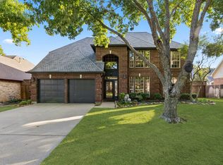 1917 Waterford Dr, Grapevine, TX 76051