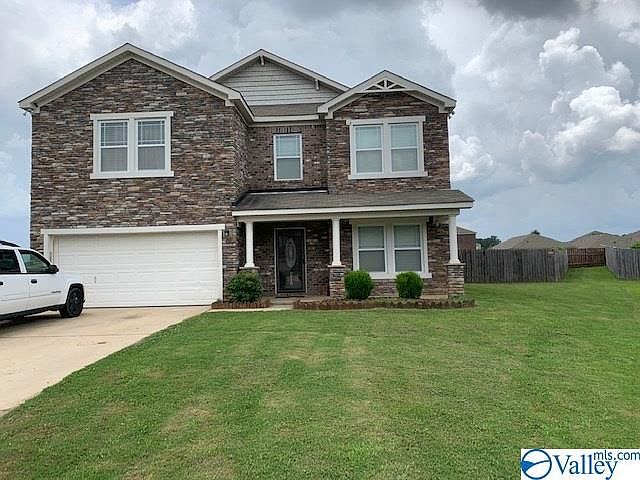 2nd image of 218 Ashbrook Cir