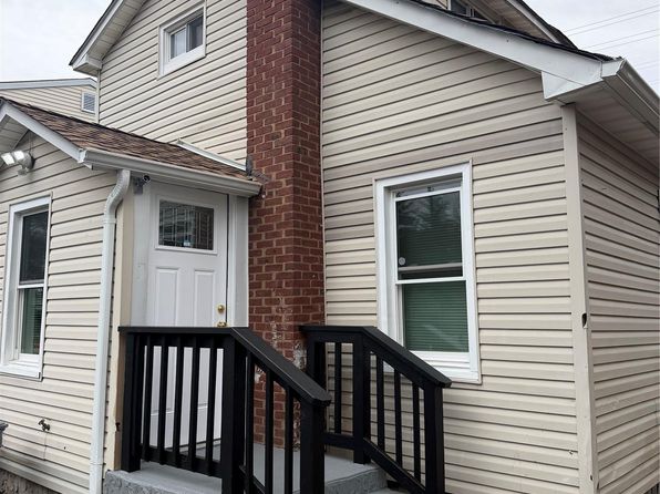 49 Railroad Ave