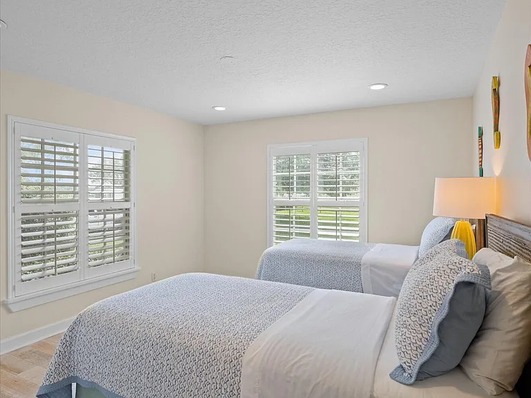 15416 Sunnyland Ln — Photo 35