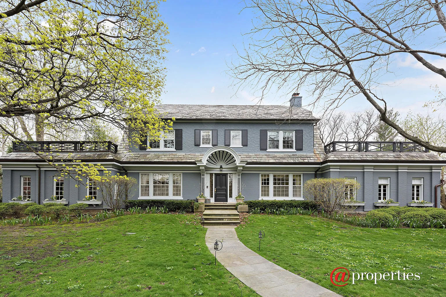 157 Robsart Pl photo 1