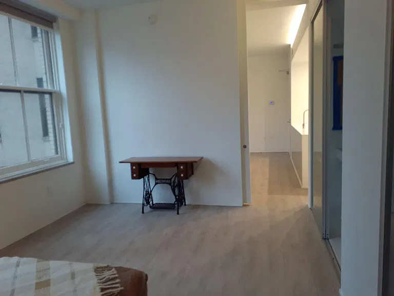 Lofts at 629 Euclid — Photo 5