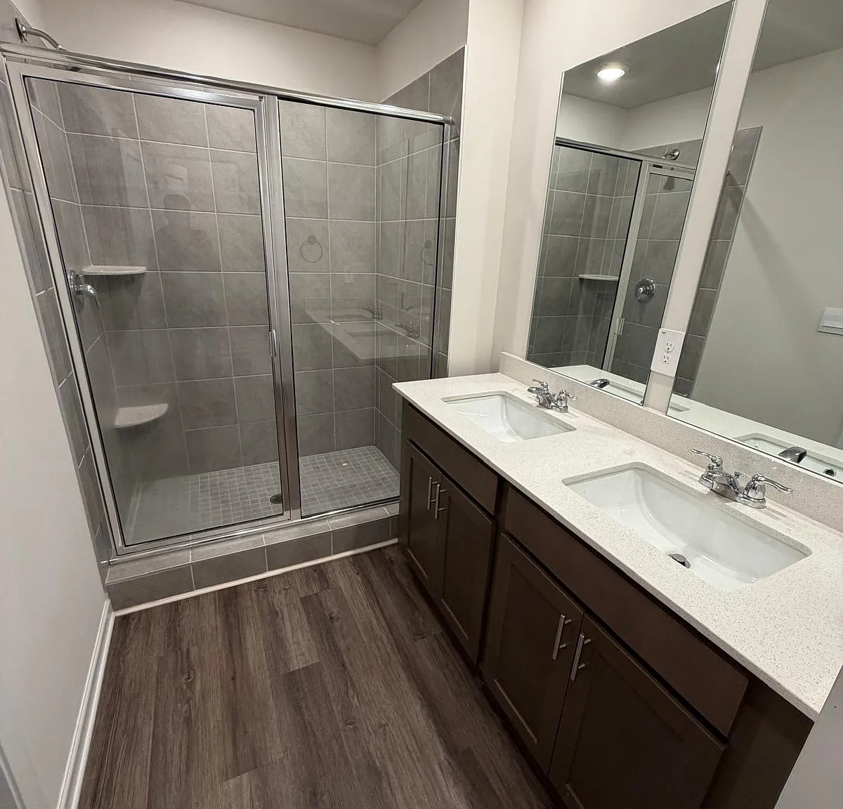 3 bed, 1188 sqft, $2,395 — Photo 4