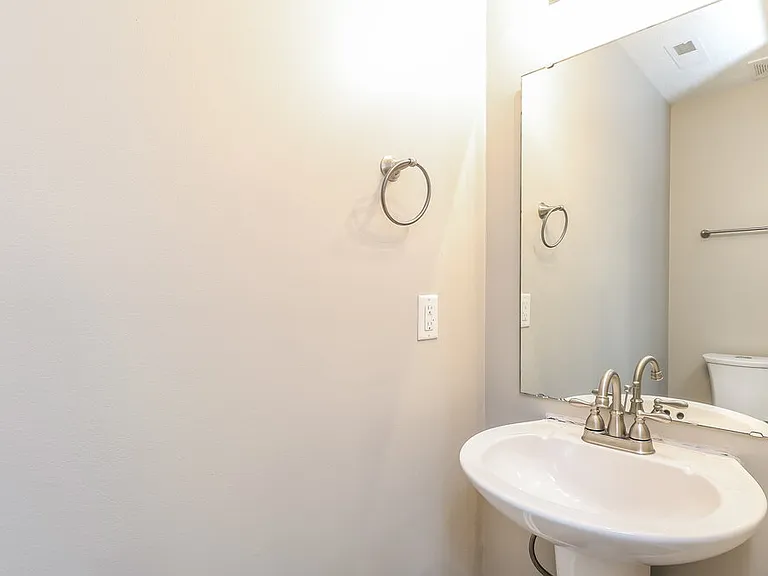 1136 Ballina Way — Photo 15