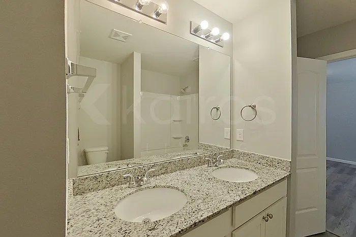 262 Christopher Street Ext — Photo 16