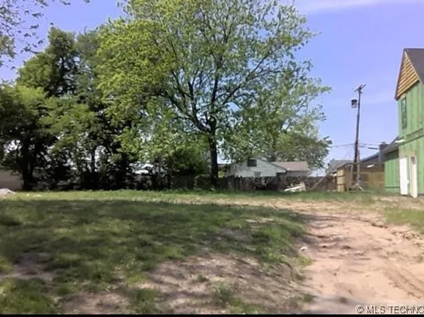 4958 S Boston Pl, Tulsa, OK 74105