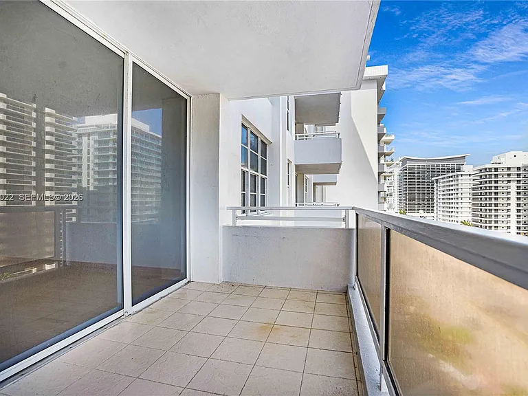 5700 Collins Ave #10C — Photo 24