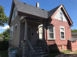 3260 N 13th St, Milwaukee, WI 53206