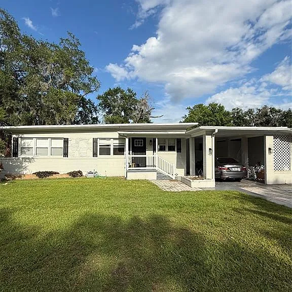 715 S Clyde Ave — Photo 1