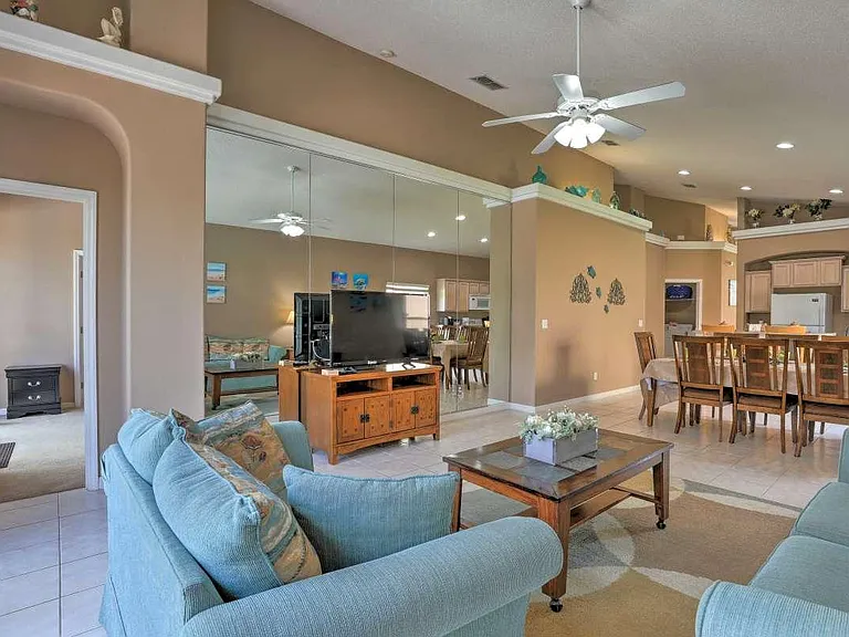 16621 Palm Spring Dr — Photo 3
