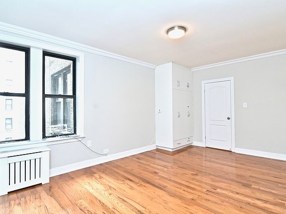 3rd image of 106 Fort Washington Ave APT 3D