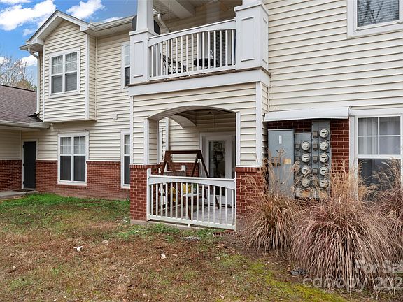 5th image of 17159 Red Feather Dr