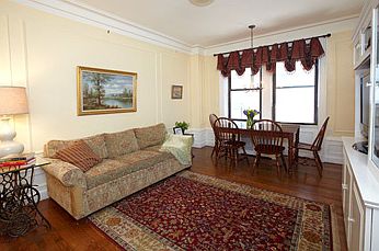 2nd image of 119 W 71st St APT 4D