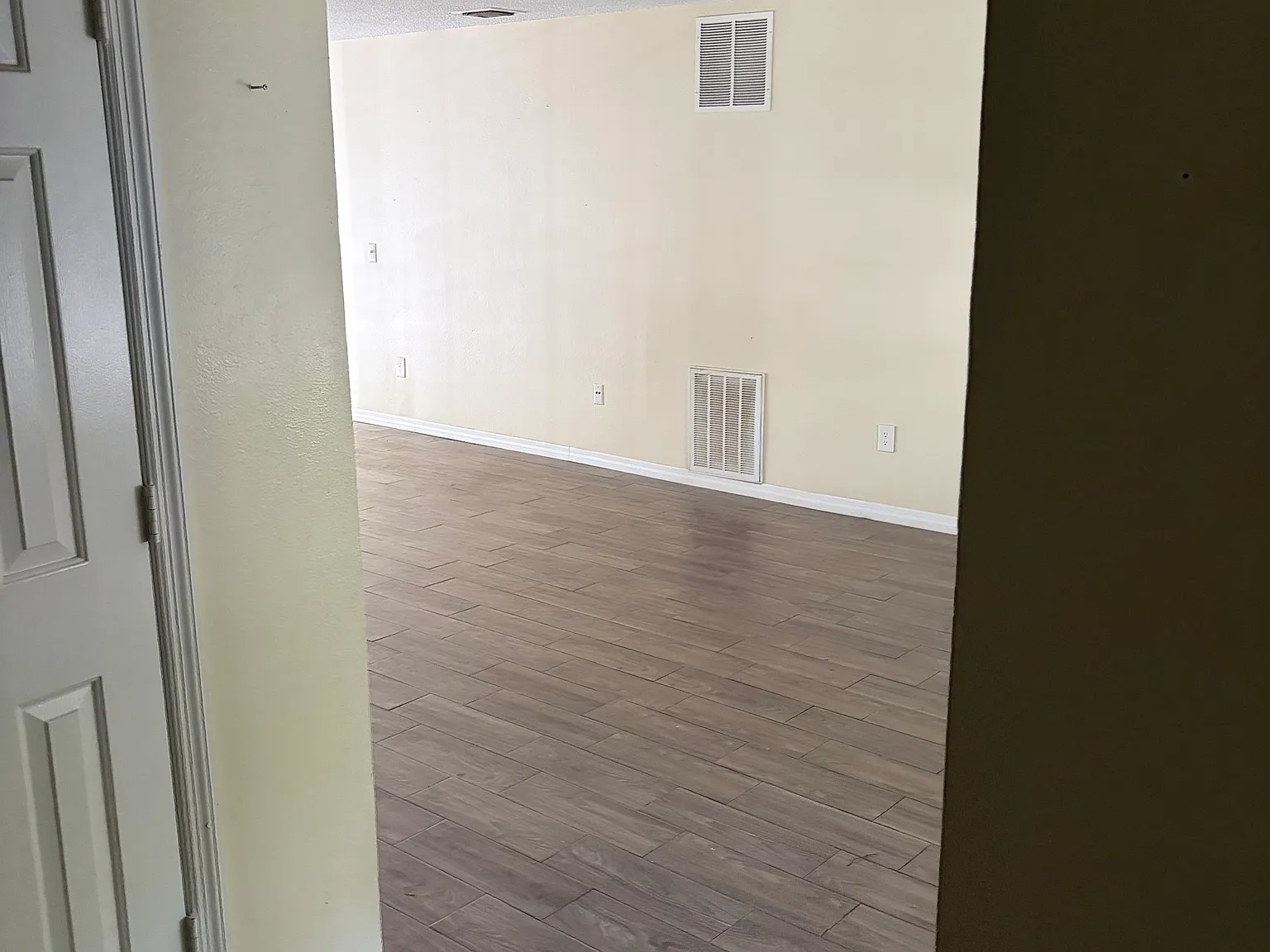 2 bed, 1365 sqft, $1,700 — Photo 4
