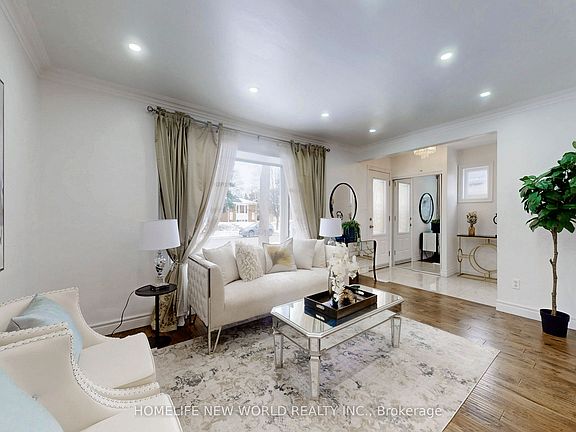 3rd image of 105 Wye Valley Rd