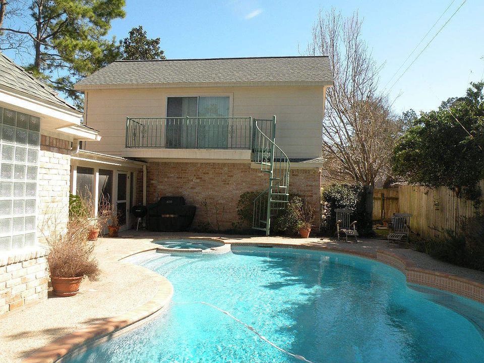 Great pool and spa