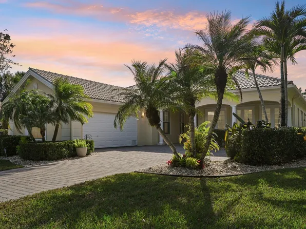 8693 SE Nicolete Lane, Hobe Sound, FL 33455