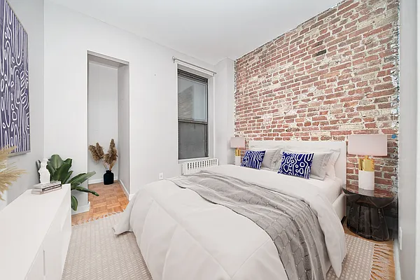 Rented by Living New York | media 13