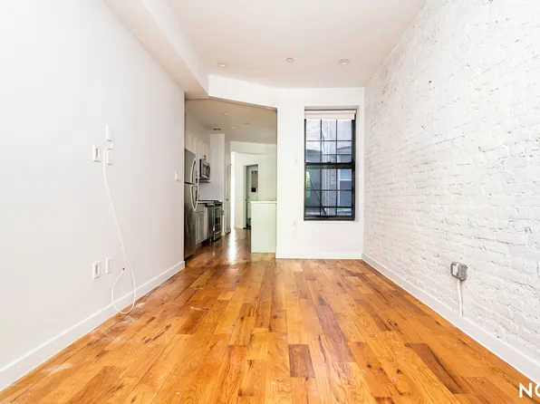 1663 Madison Street image 1 of 23