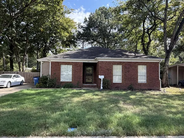 1407 Chester Ln, West Memphis, AR 72301