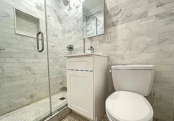4th image of 45 8th Ave APT 5R