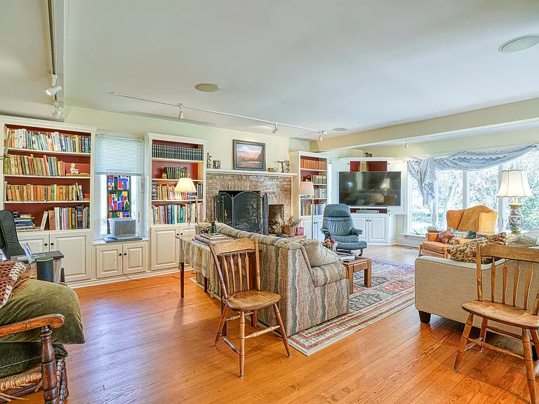 30595 Kingston Rd — Photo 83