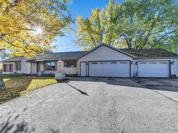 W7571 County Road M, Shawano, WI 54166