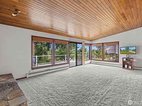 5th image of 3315 Scenic Drive SE