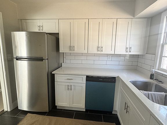 2nd image of 2169 Barbara Ln